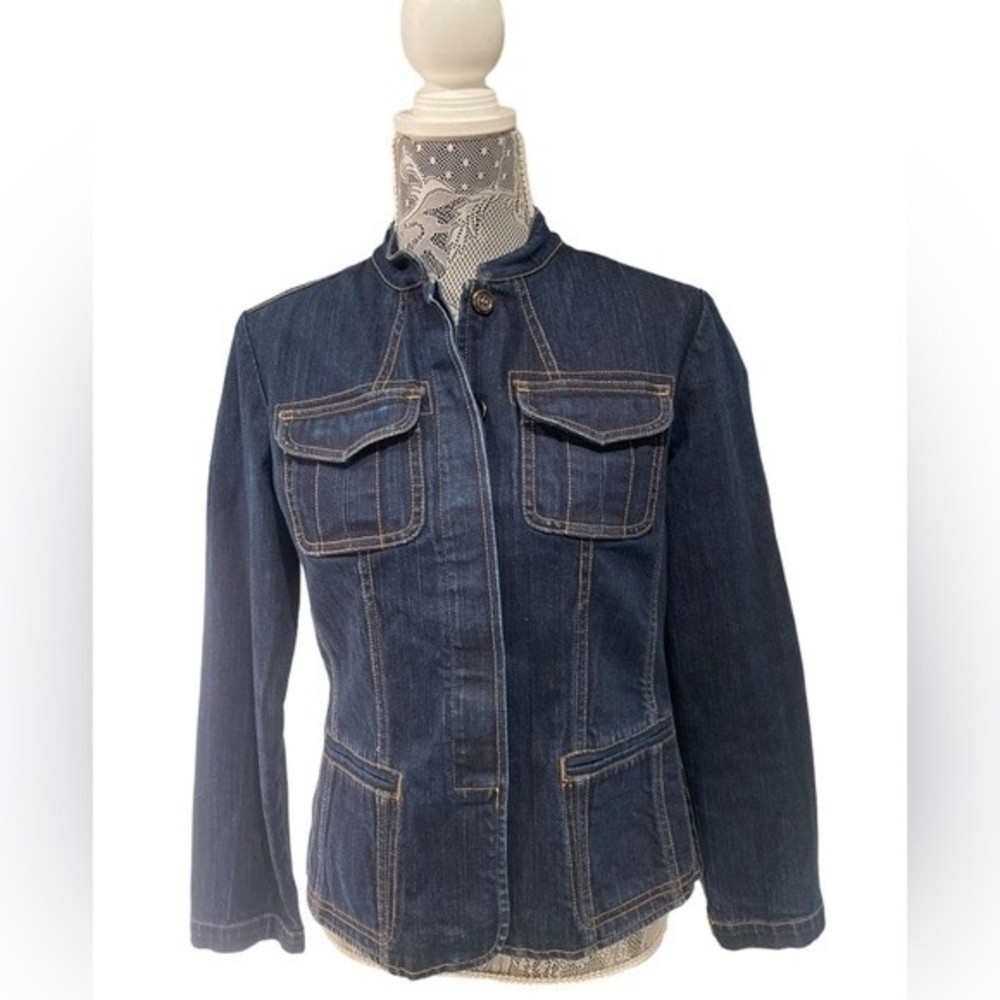 Chico’s Platinum Dark Blue Denim Jean Jacket w/ button front + pockets | Size 0